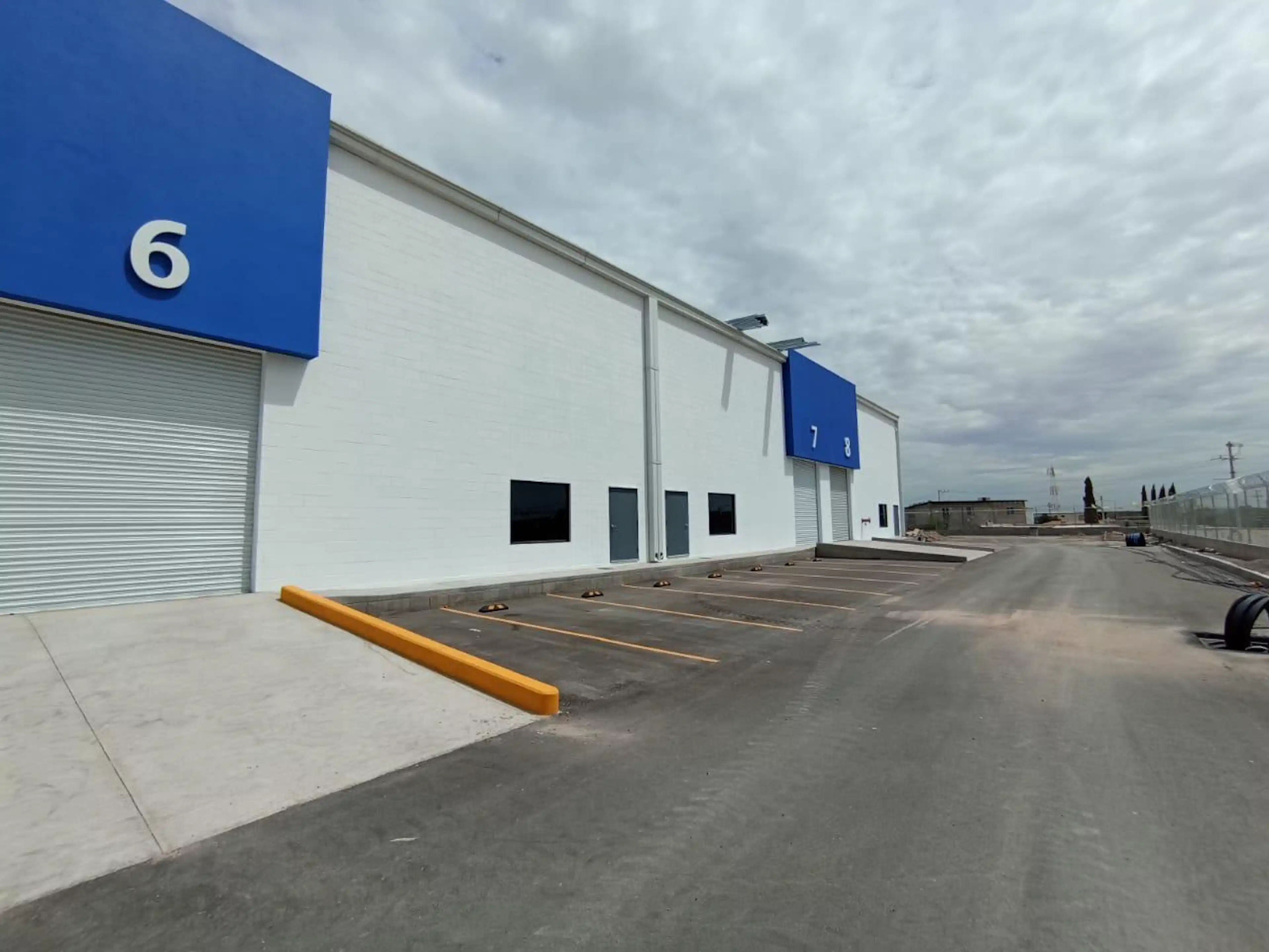 COMPLEJO DE BODEGAS EN RENTA EN CIUDAD JUÁREZ S/N