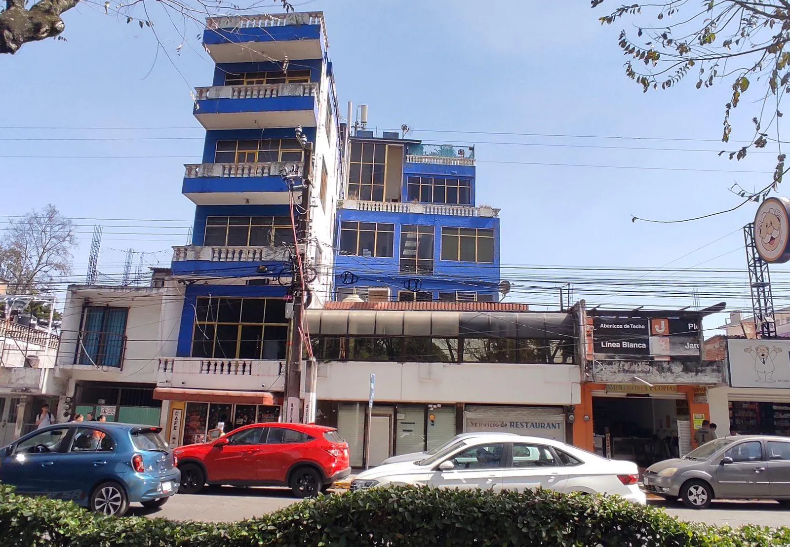 Local Comercial Spot2