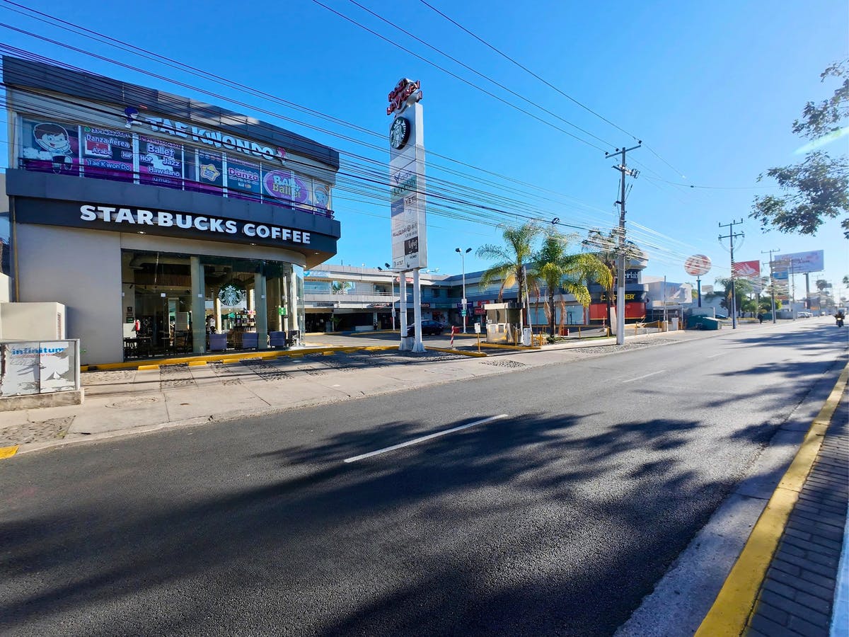 Local Comercial Spot2