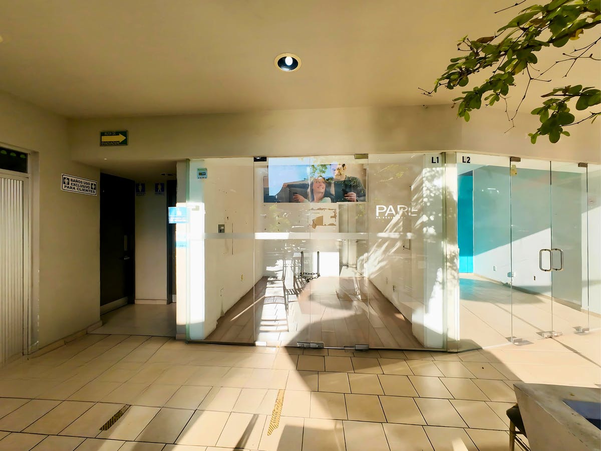 Local Comercial Spot2