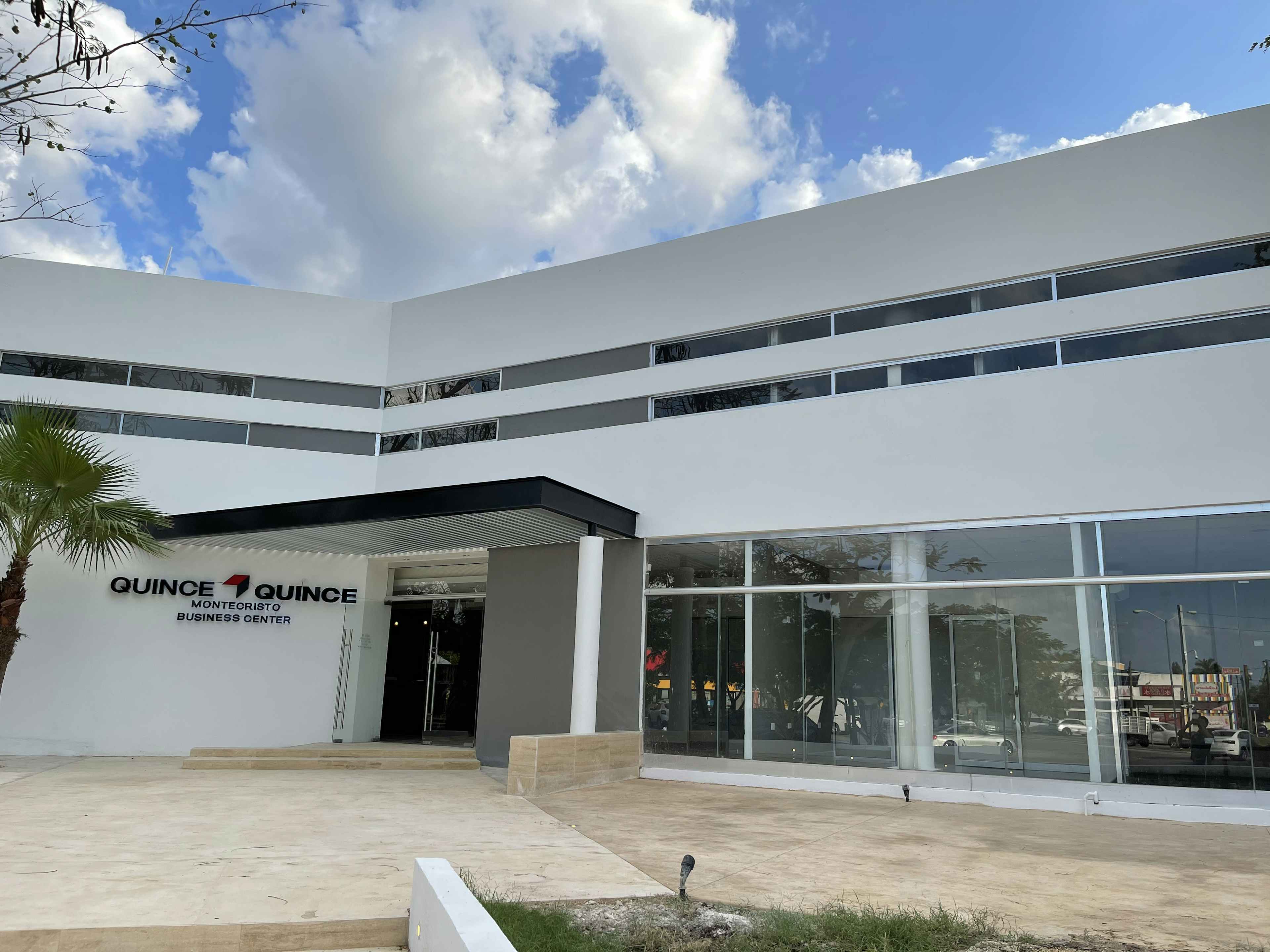 Quince Quince - Business Center