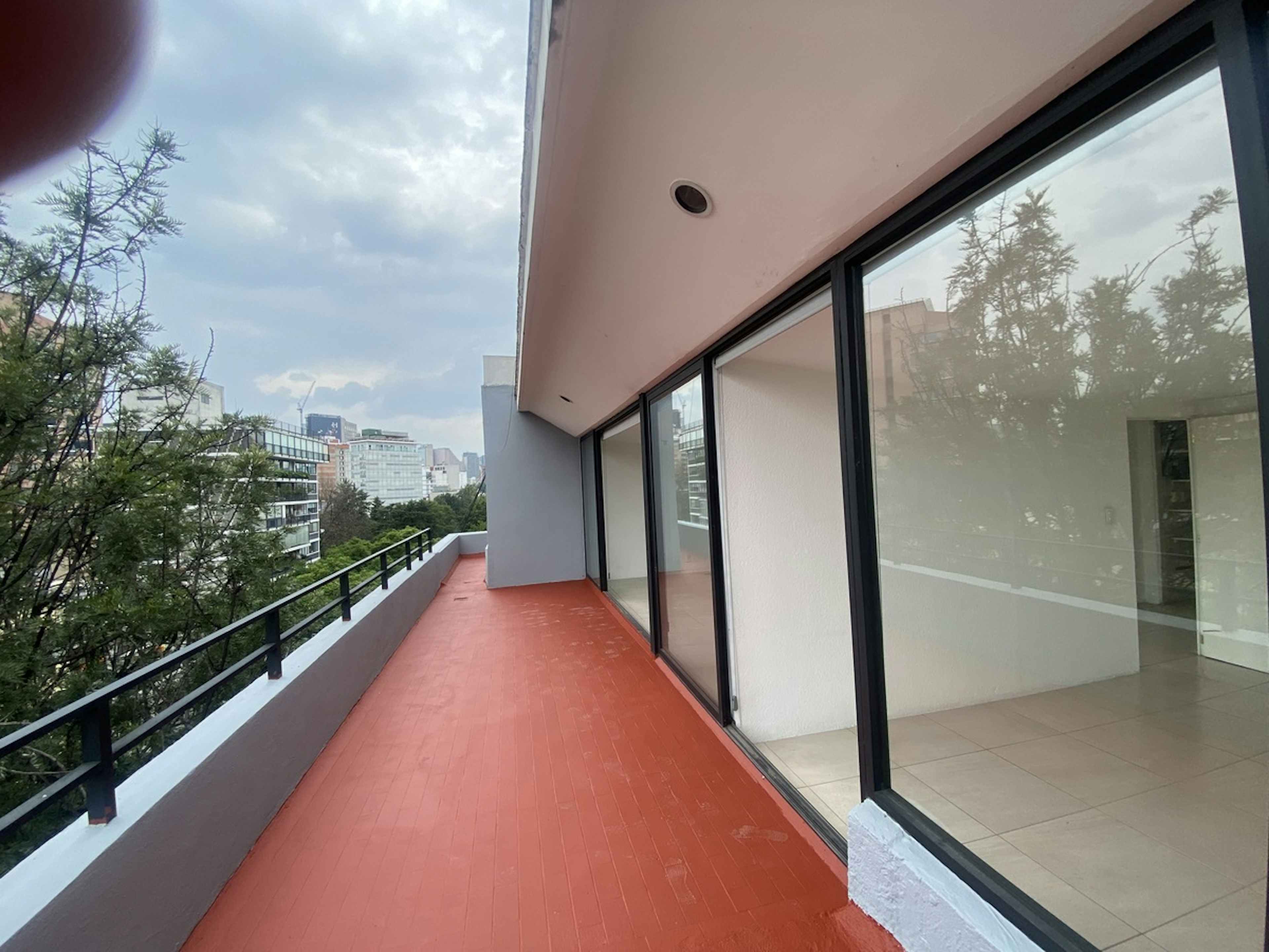 Avenida Isaac Newton 186