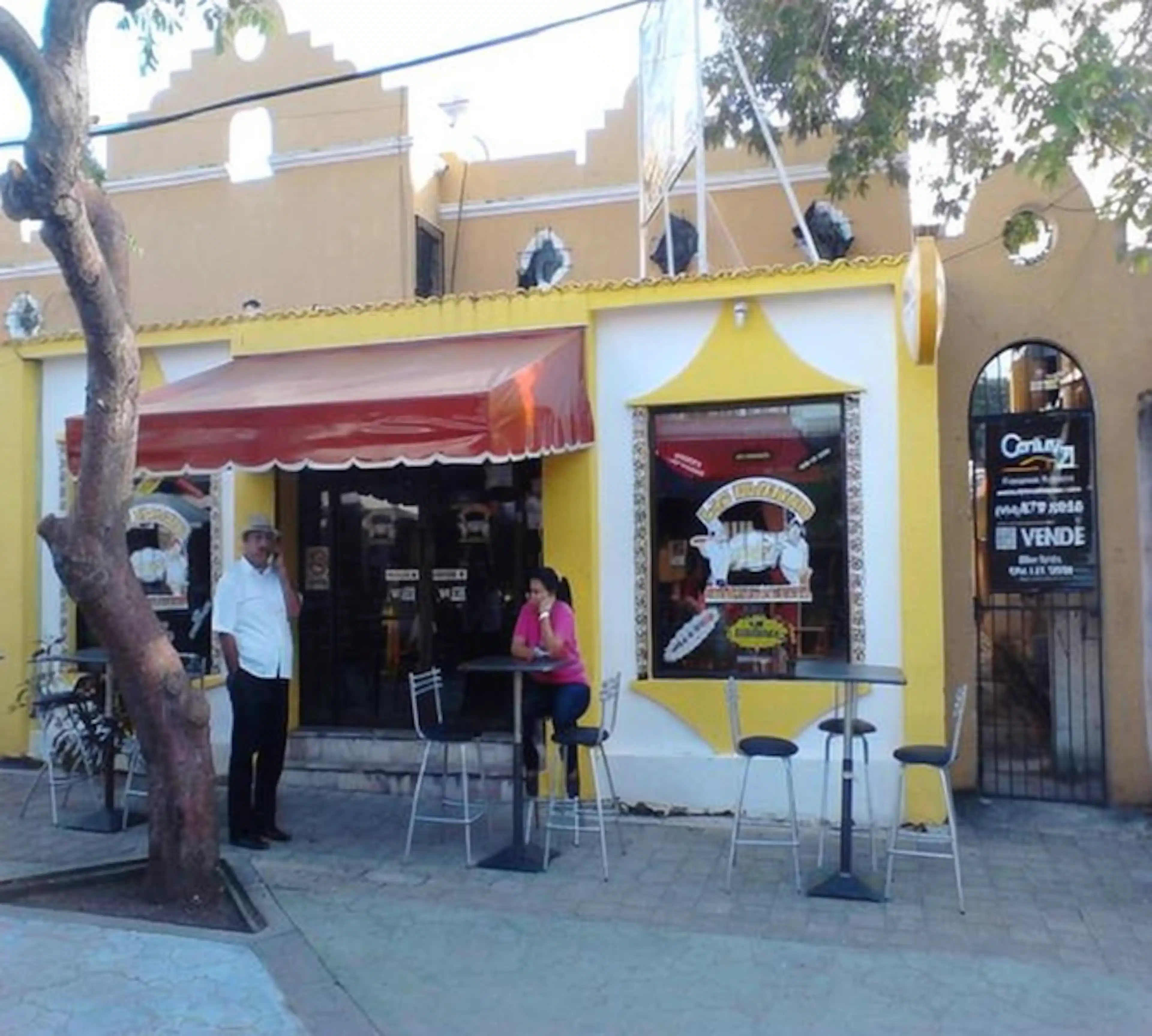 Plaza Comercial En Venta En Cancun Centro | Con 21 Locales | P1293 S/n