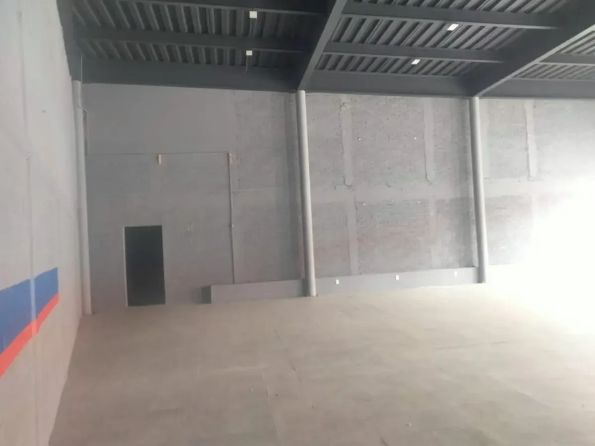 Local Comercial Spot2