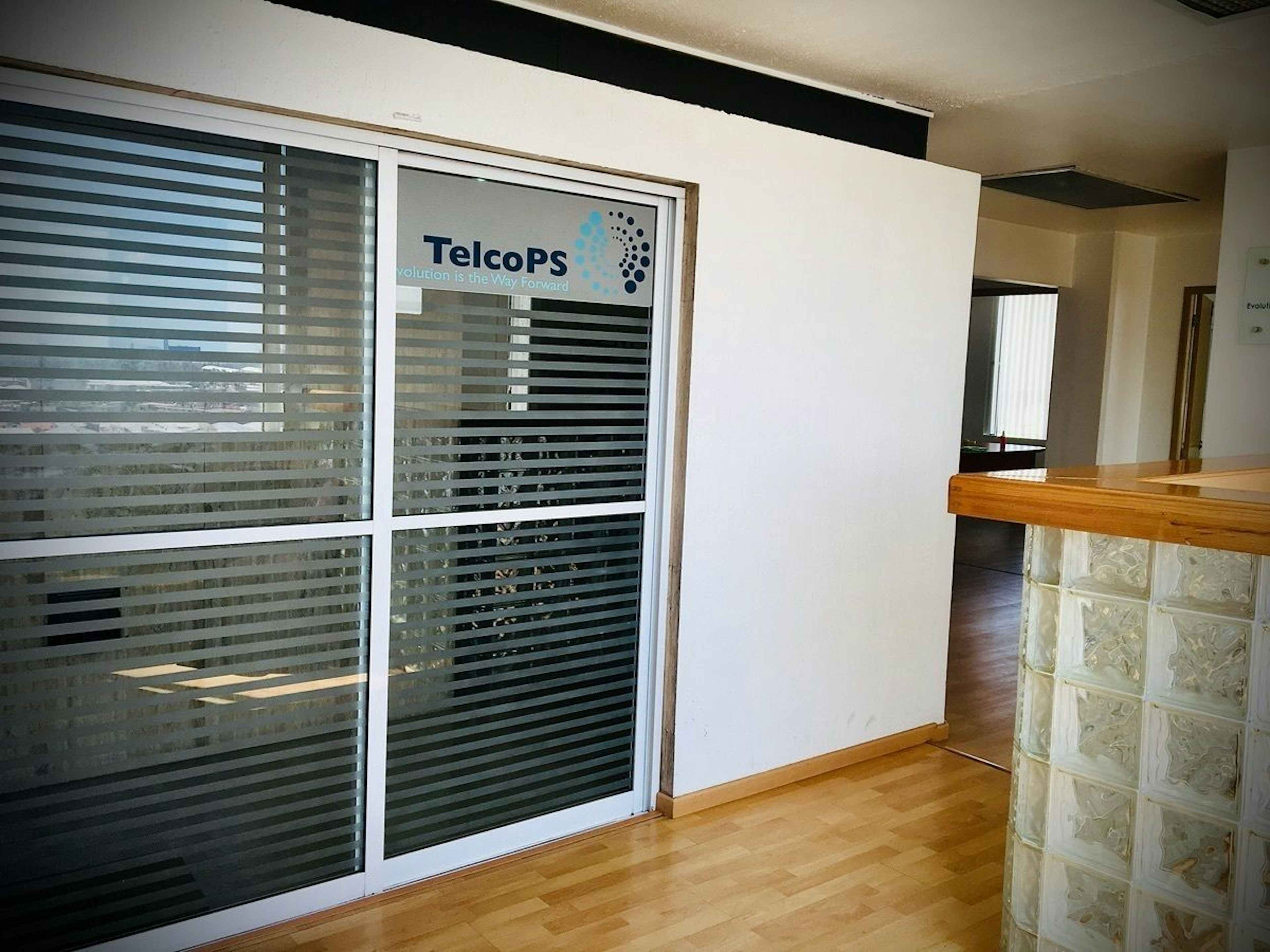 Periférico Boulevard Manuel Ávila Camacho 305