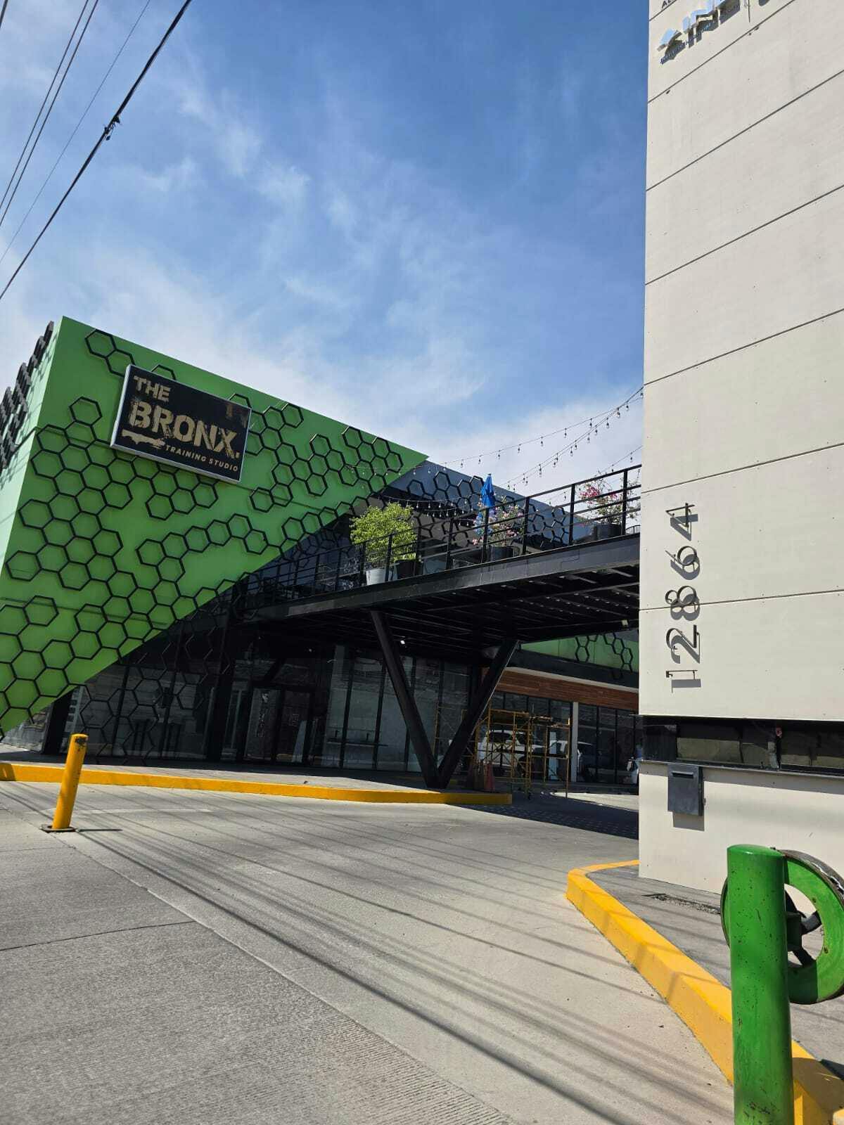 Local Comercial Spot2