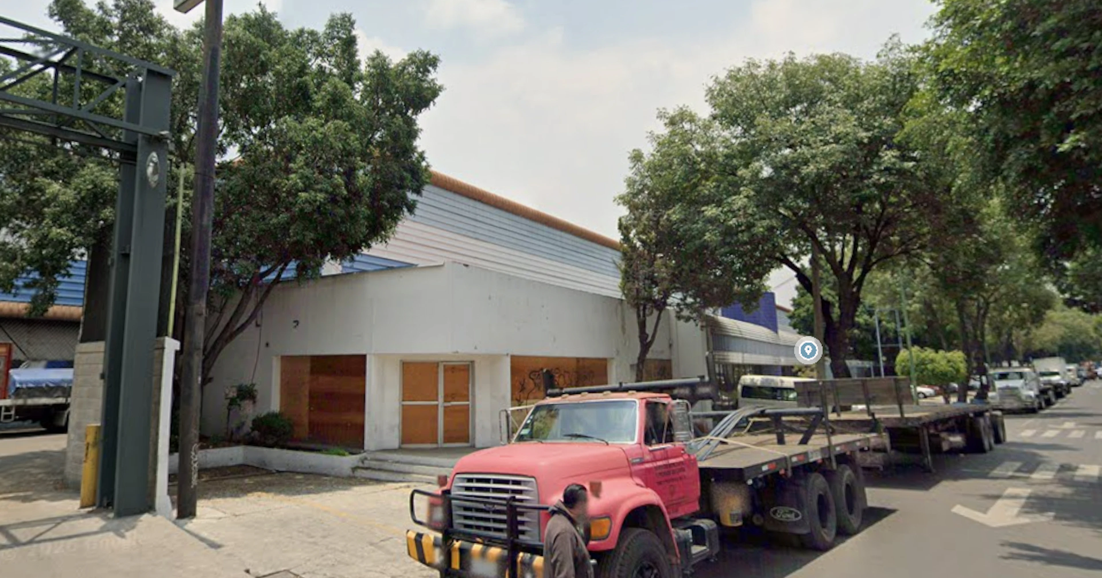 Local Comercial Spot2