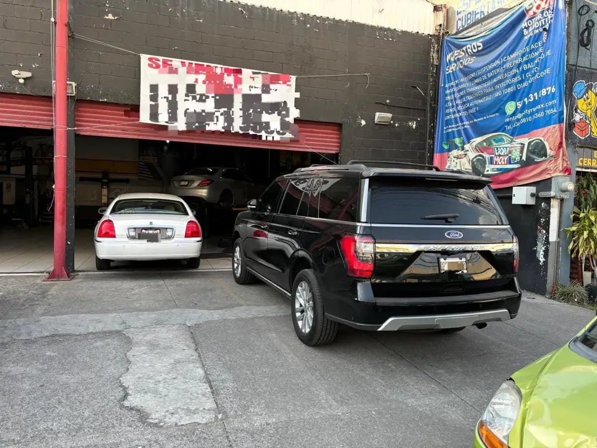 Local Comercial Spot2