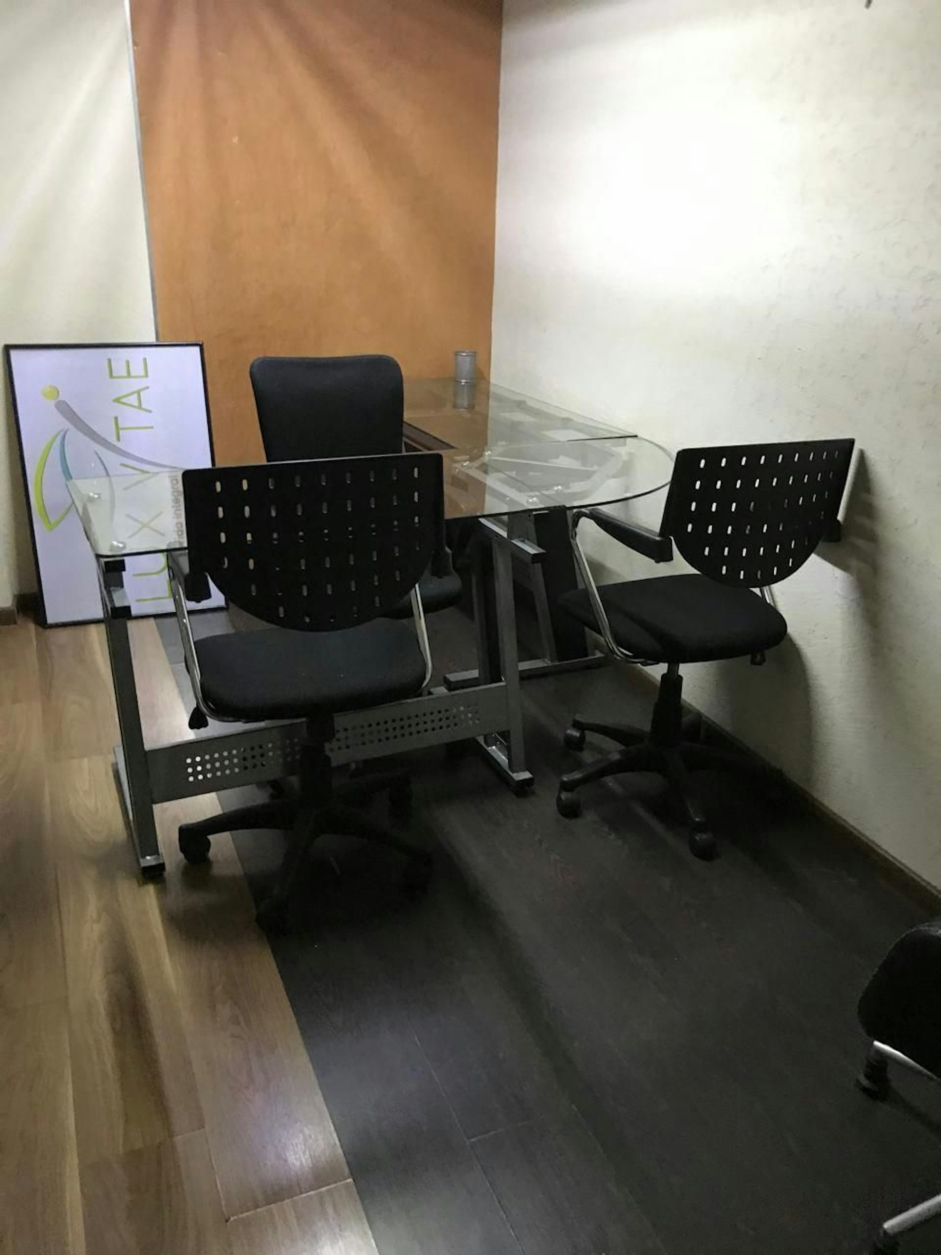 Spot image 0