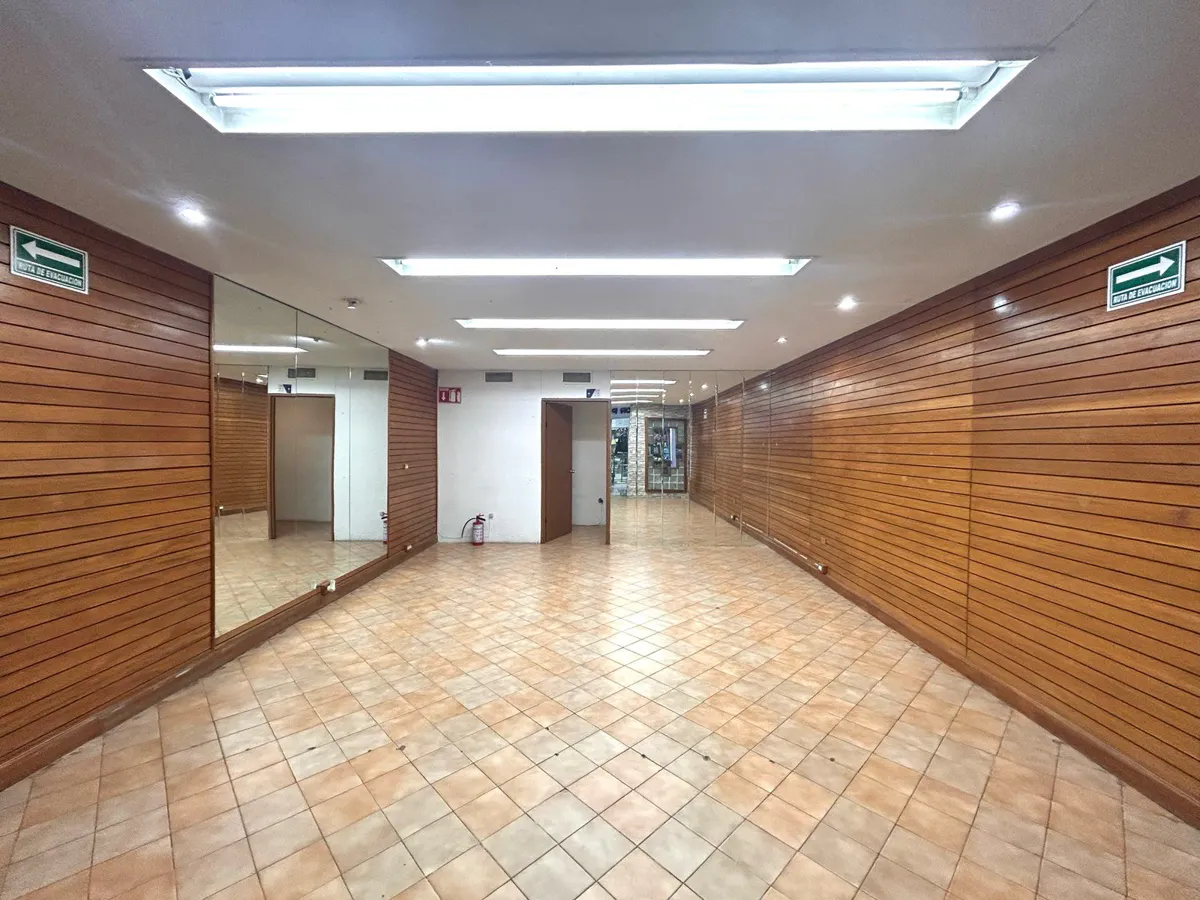 Local Comercial Spot2