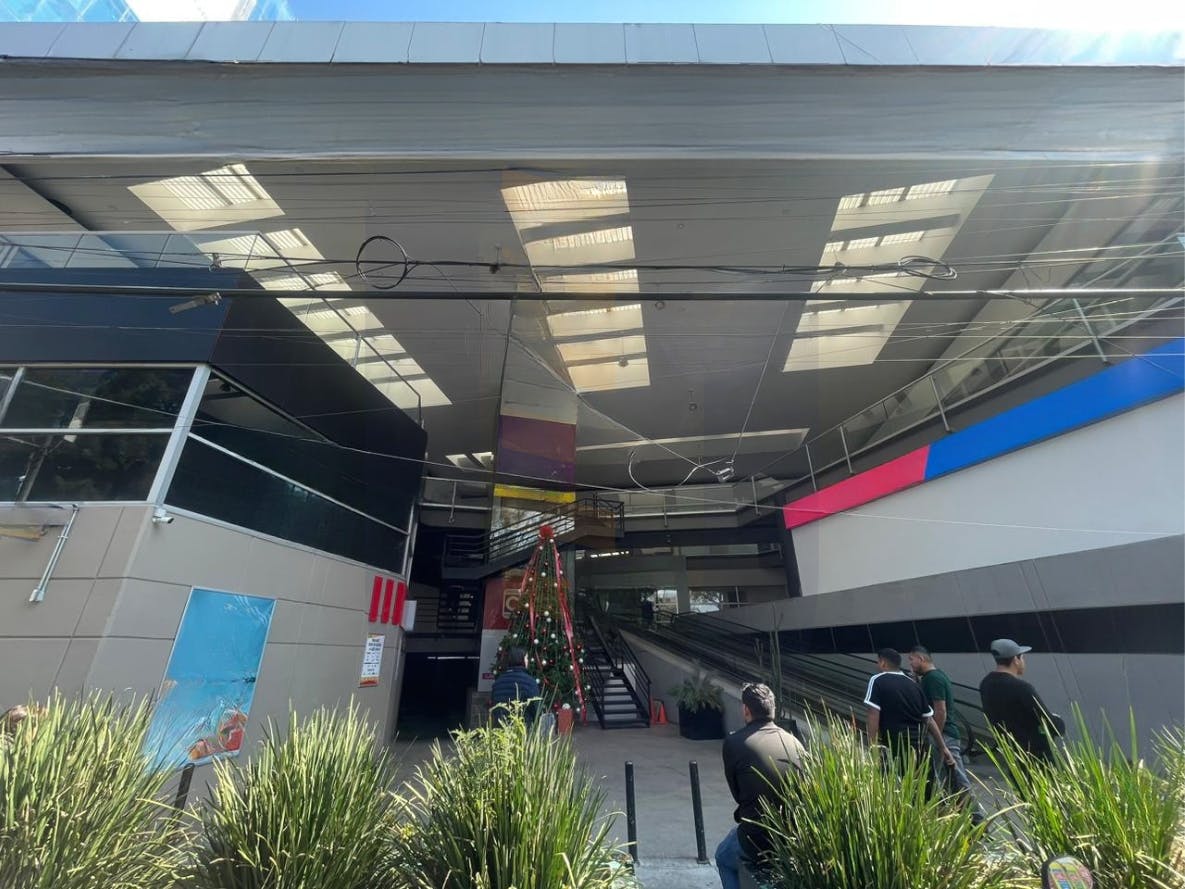 Local Comercial Spot2