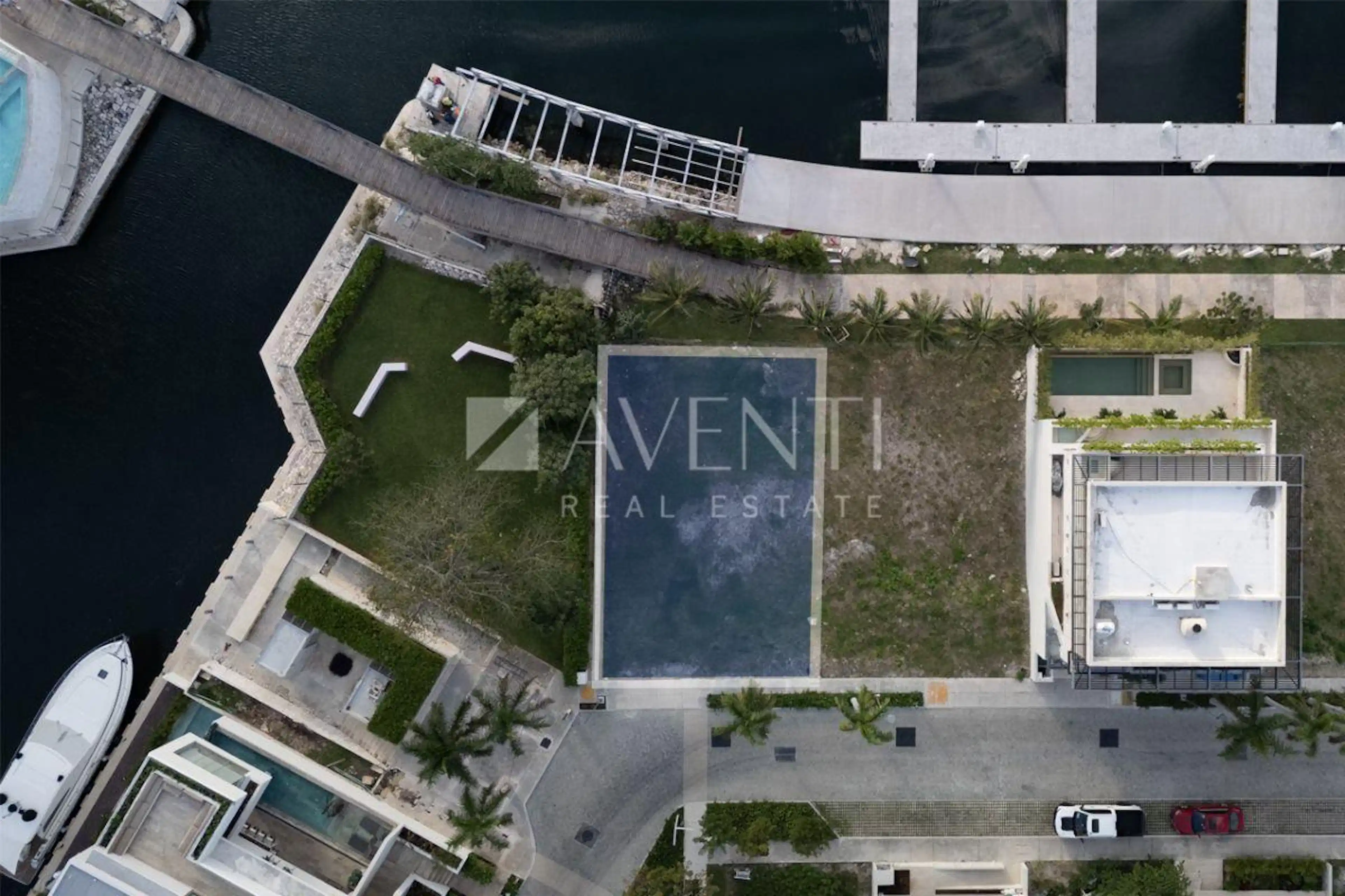 Terreno Habitacional En Venta, Puerto Cancún