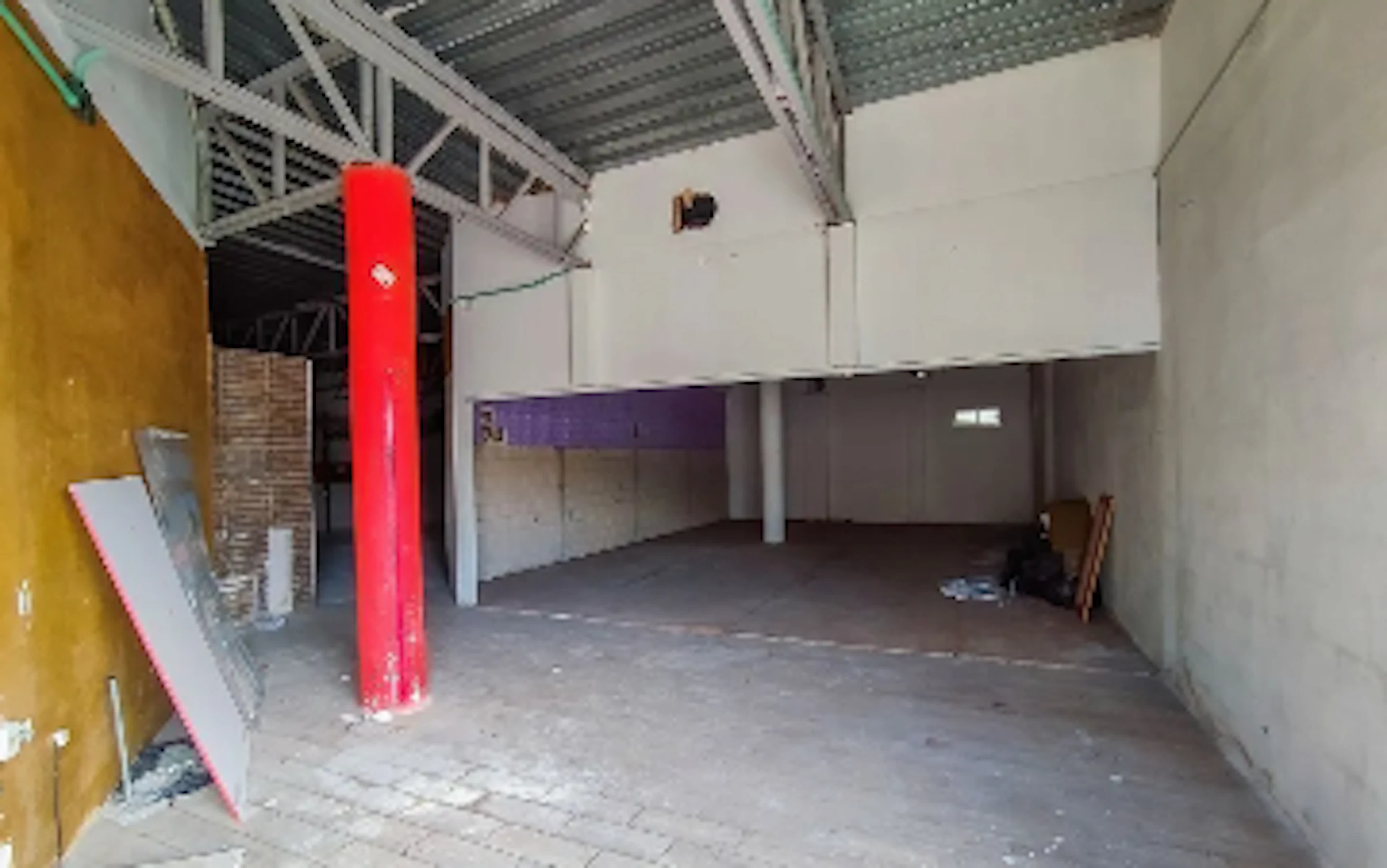 Local Comercial Spot2