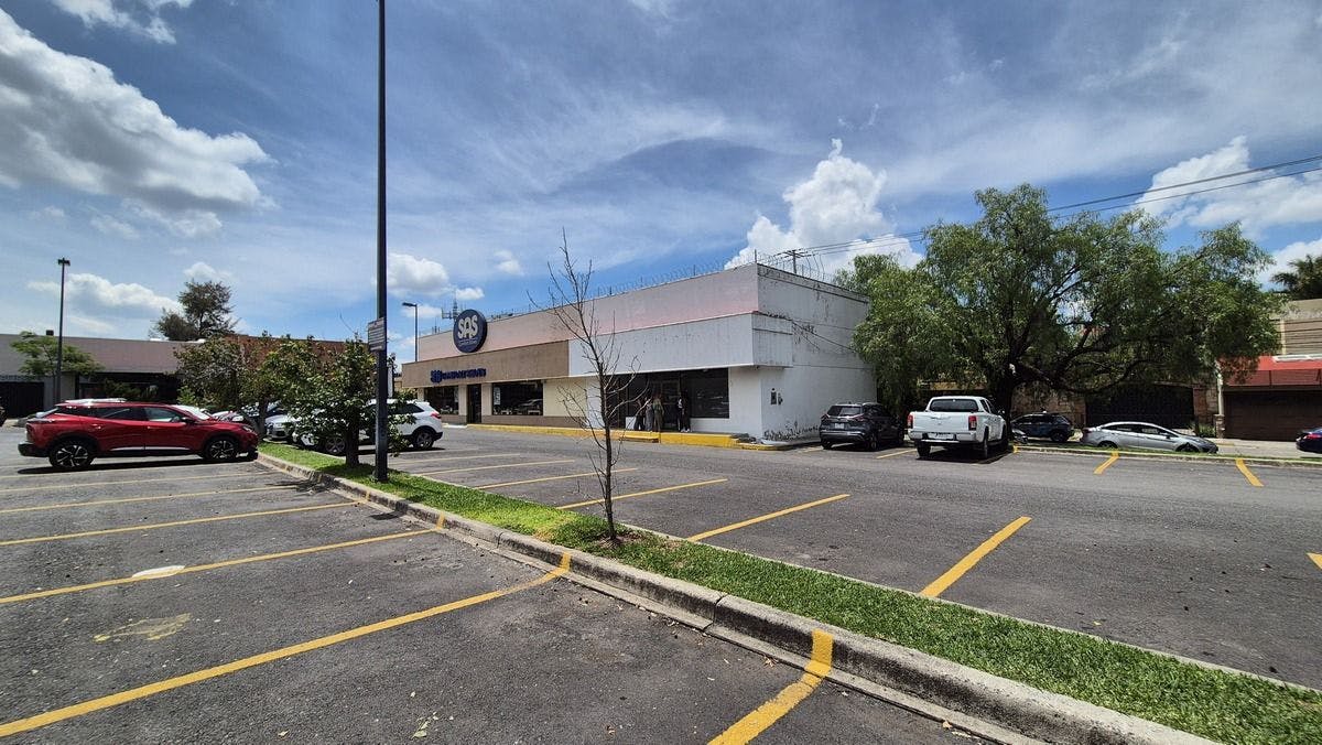 Local Comercial Spot2