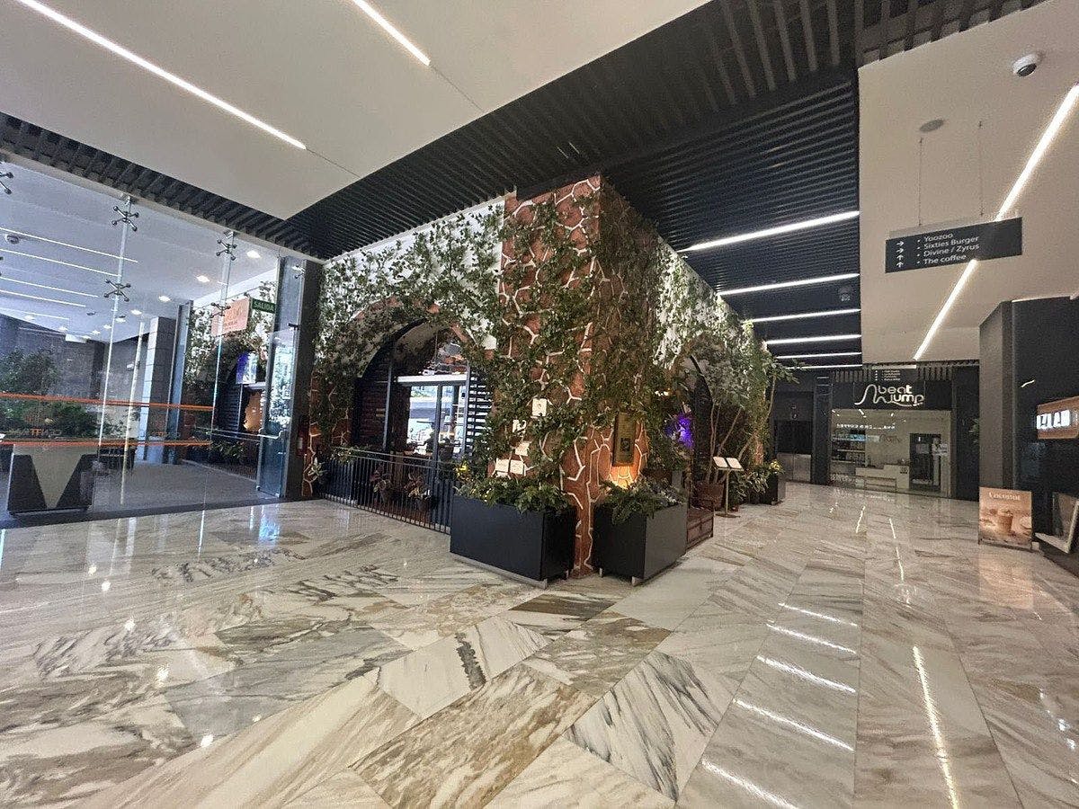 Local Comercial Spot2