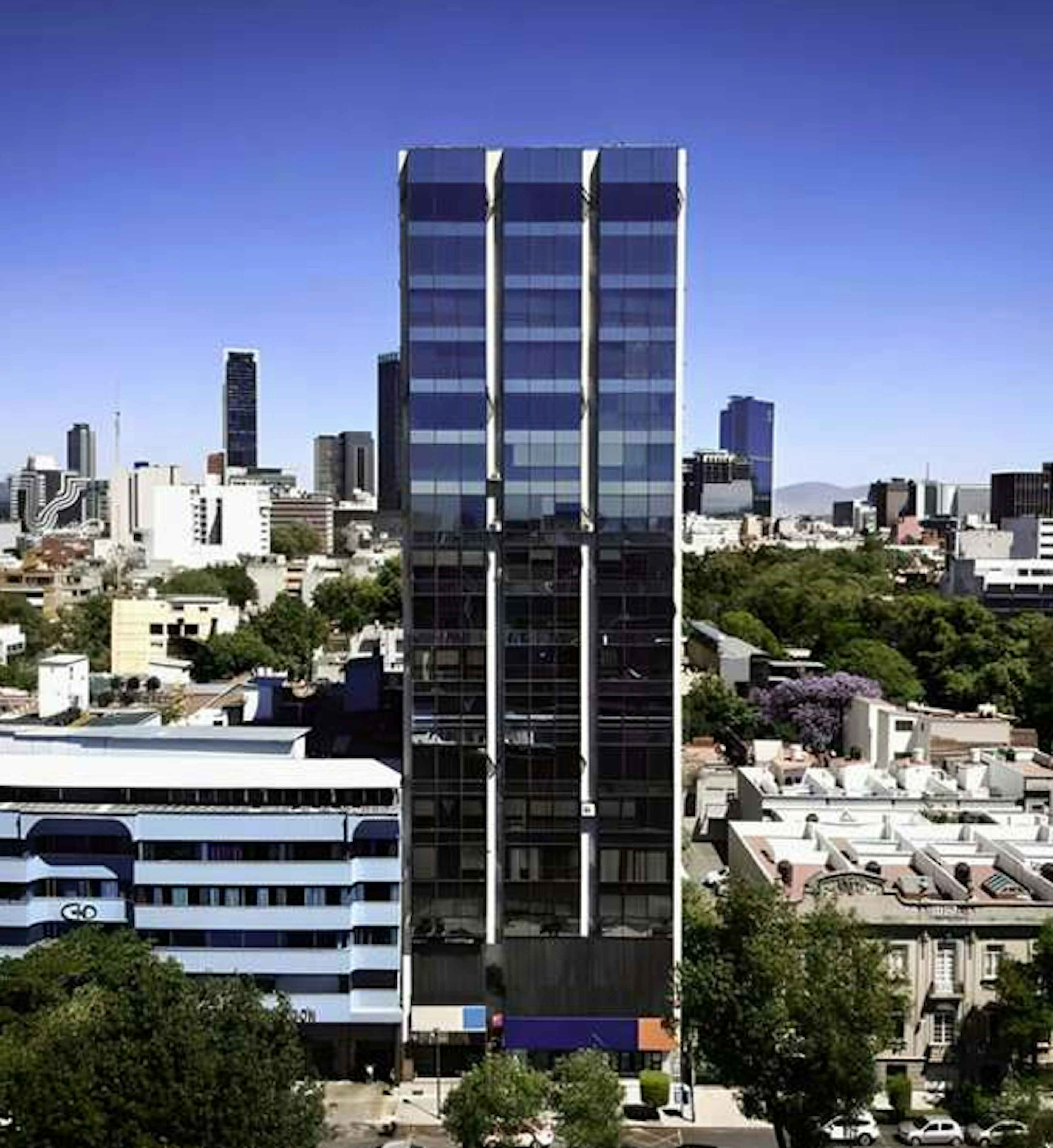 Avenida Álvaro Obregón 121