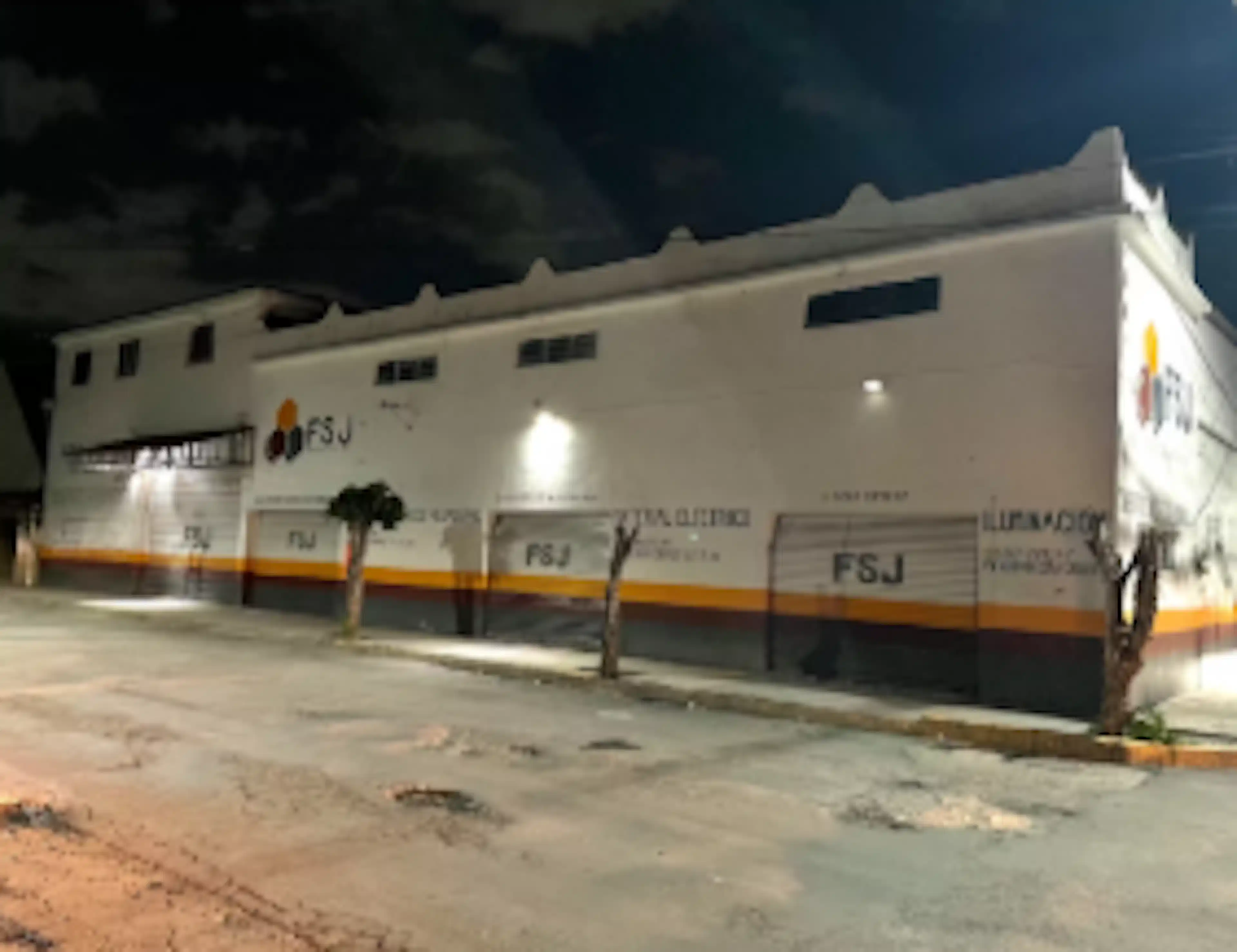 Local En Avenida Magnolias