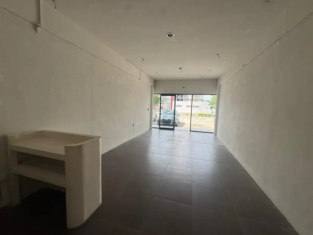 Local Comercial Spot2