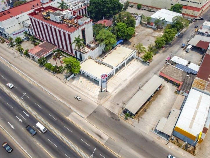 Local Comercial Spot2