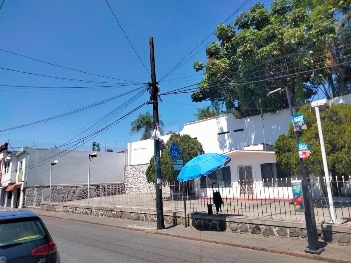 Local Comercial Spot2