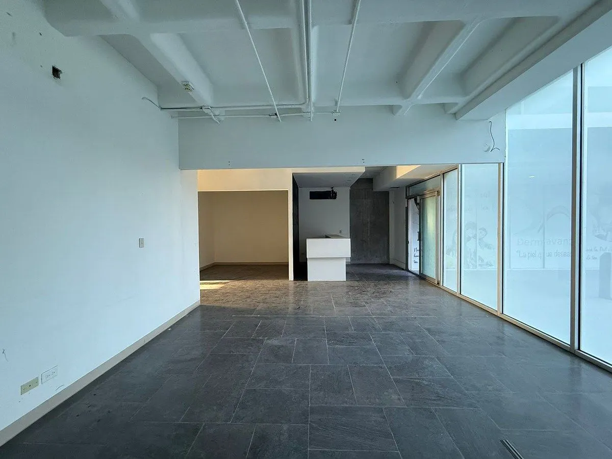 Local Comercial Spot2