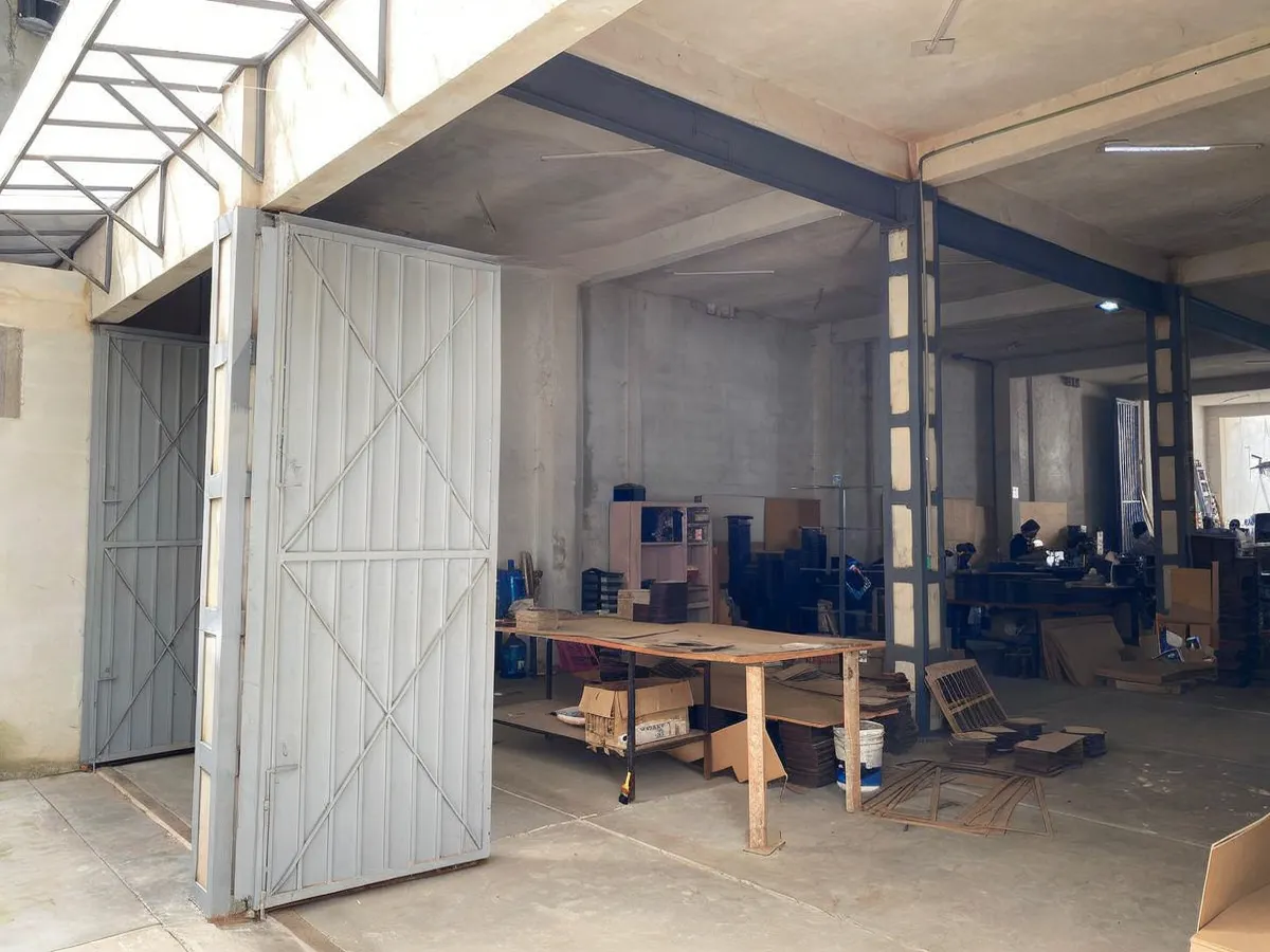 Local Comercial Spot2