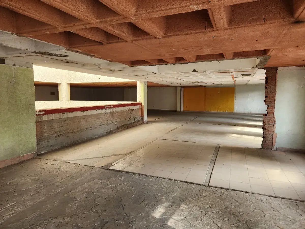 Local Comercial Spot2