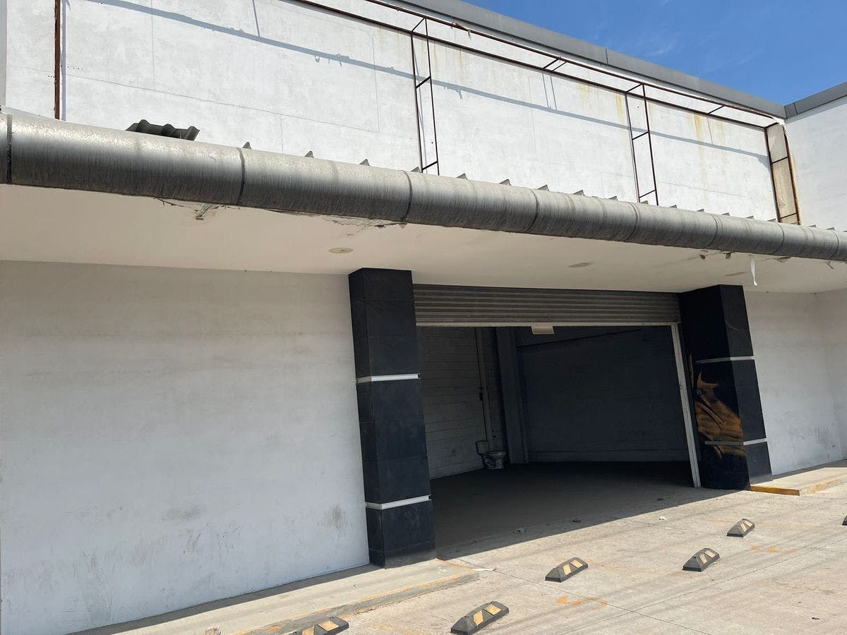 Local Comercial Spot2