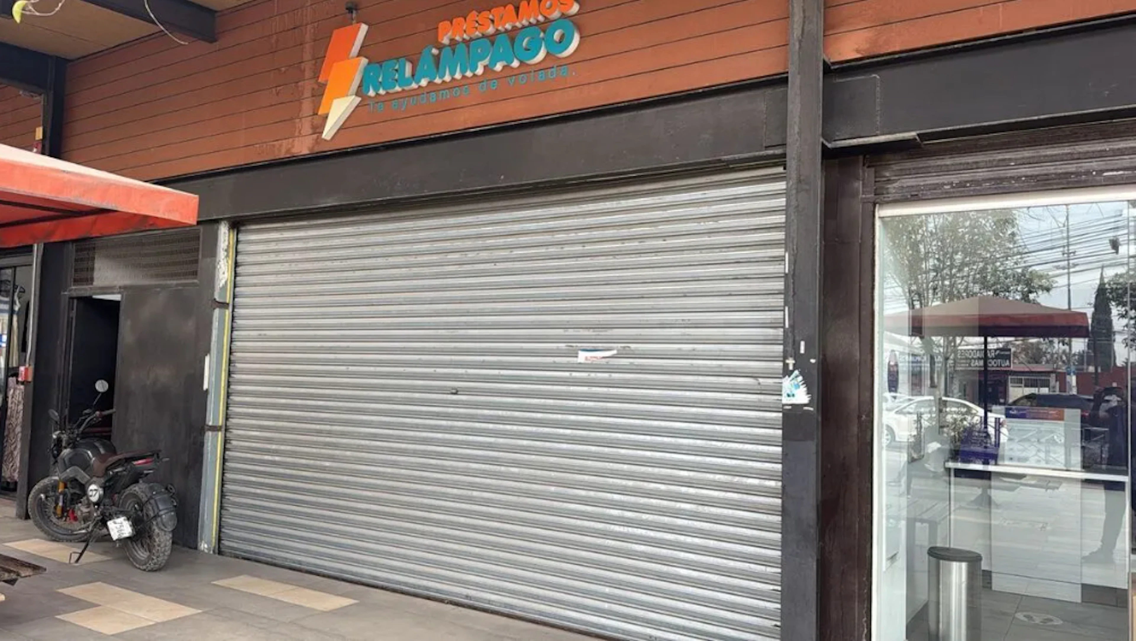 Local Comercial Spot2