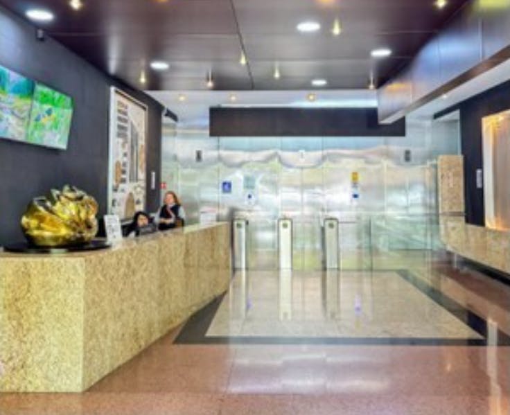 Local Comercial Spot2