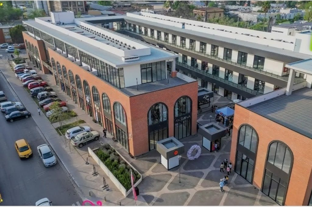 Local Comercial Spot2