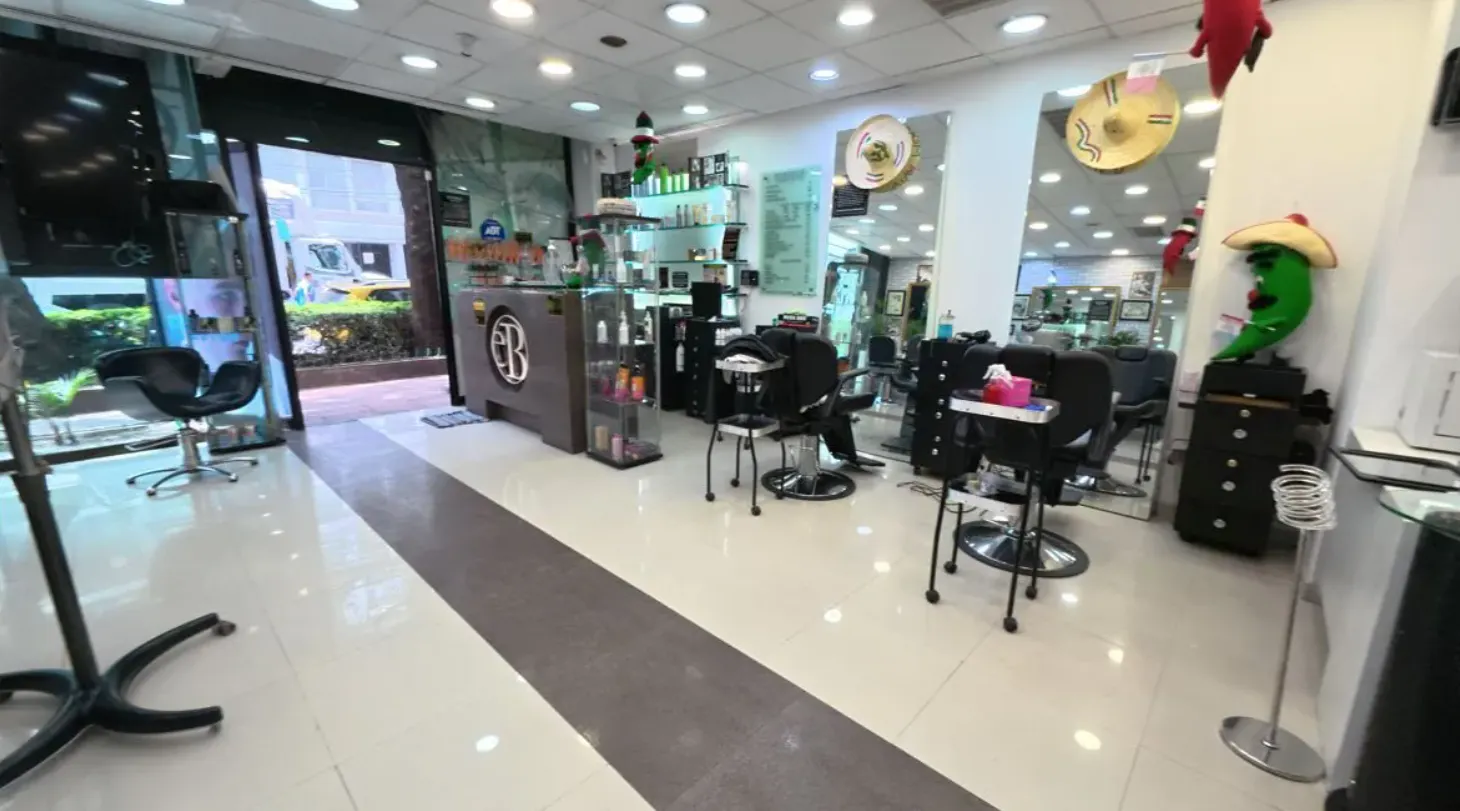 Local Comercial Spot2