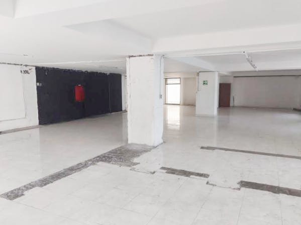 Local Comercial Spot2