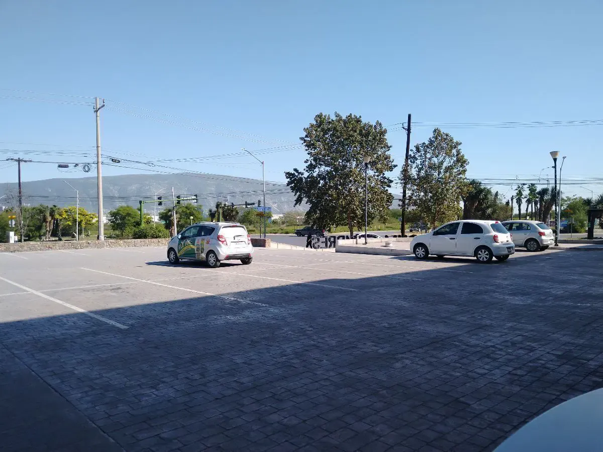 Local Comercial Spot2