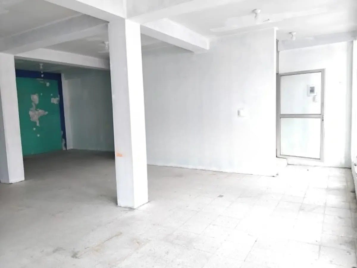 Local Comercial Spot2