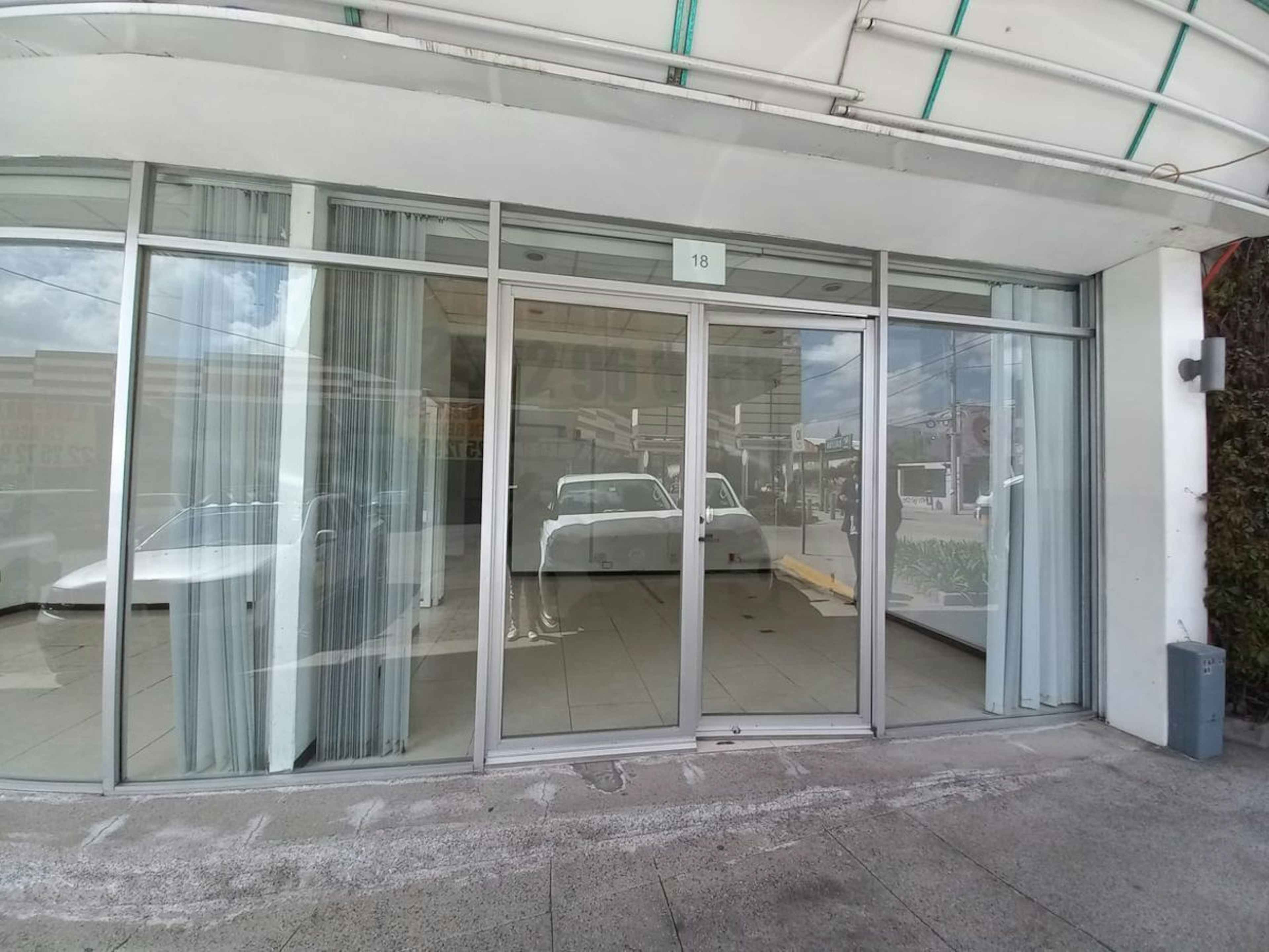 Avenida 14 Oriente 1011