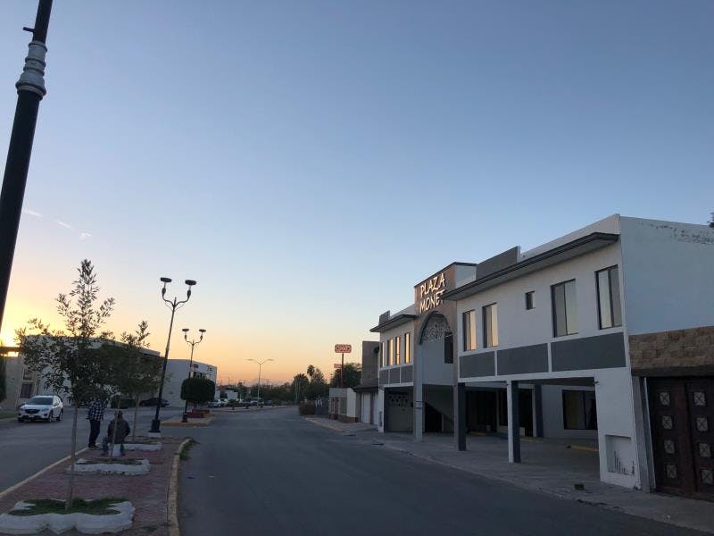 Local Comercial Spot2