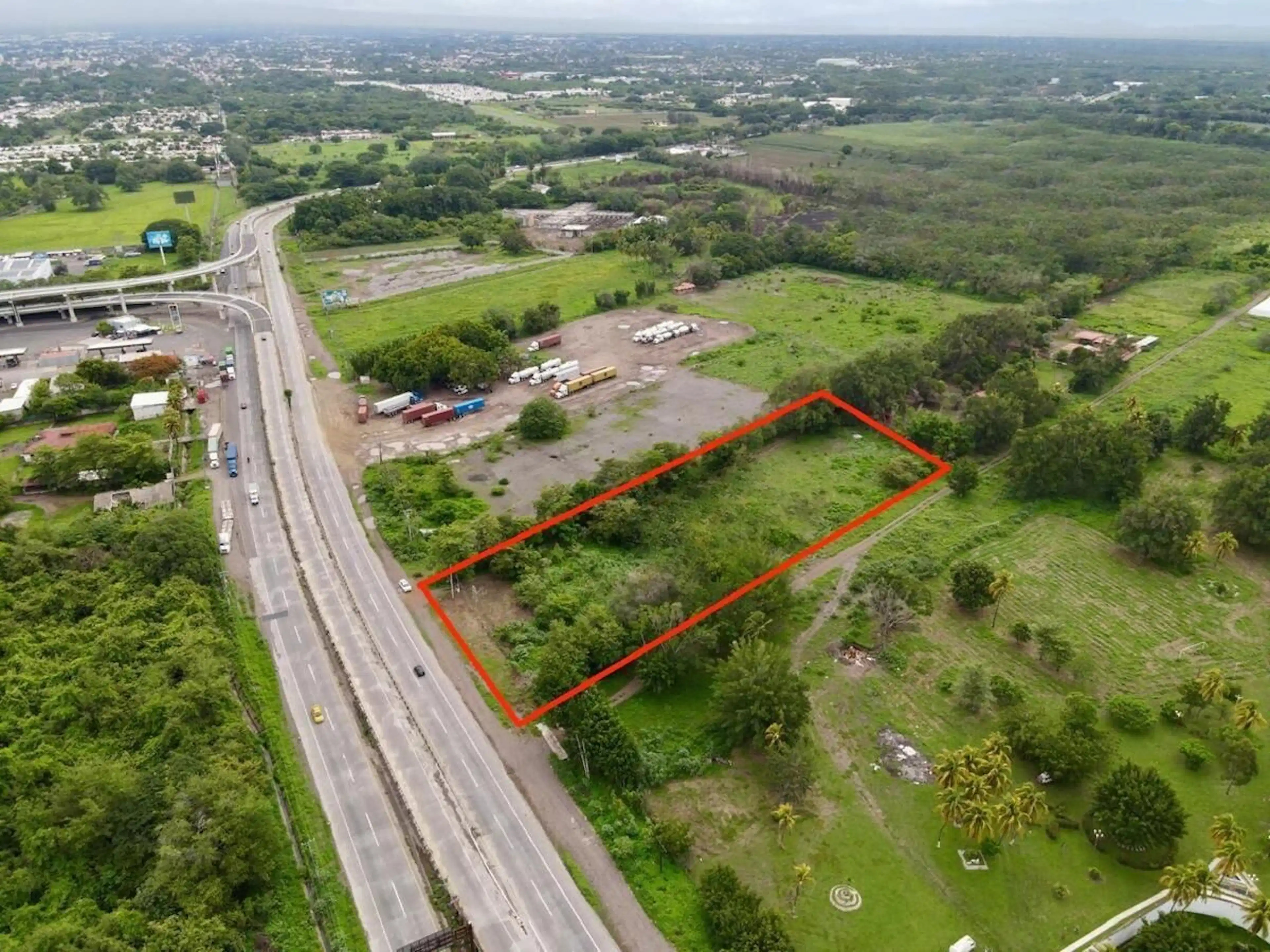Terreno Comercial En Venta De Oportunidad Sobre Autopista Colima - Manzanillo