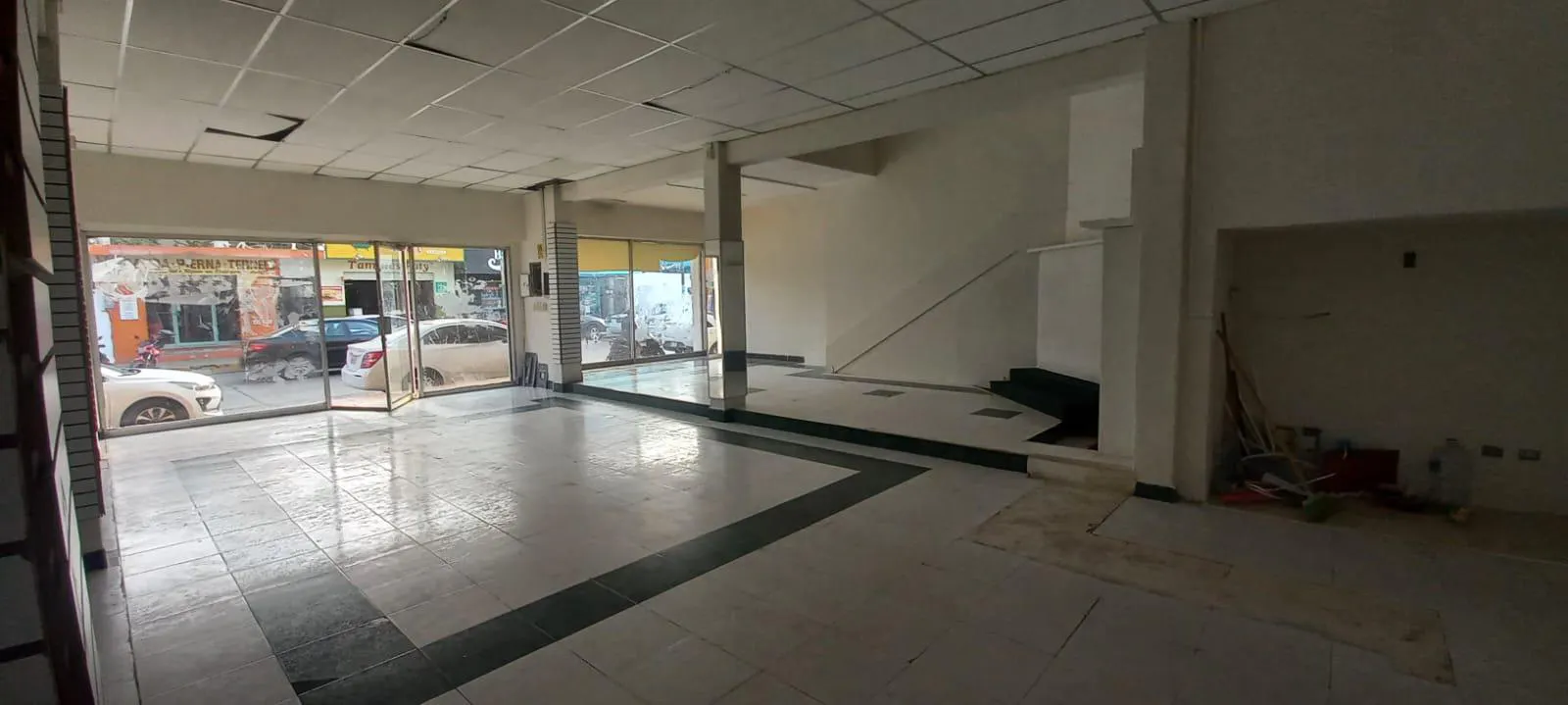 Local Comercial Spot2
