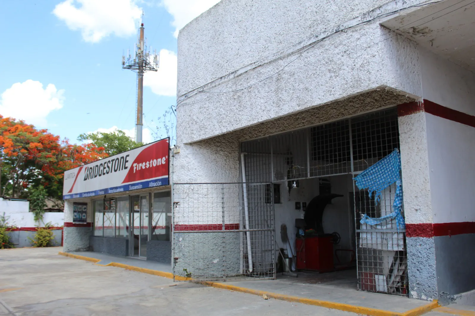 Local Comercial Spot2