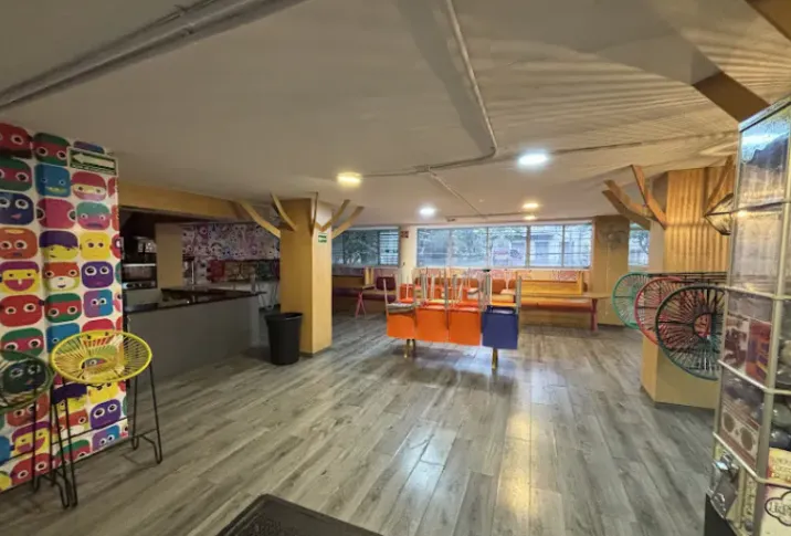 Local Comercial Spot2