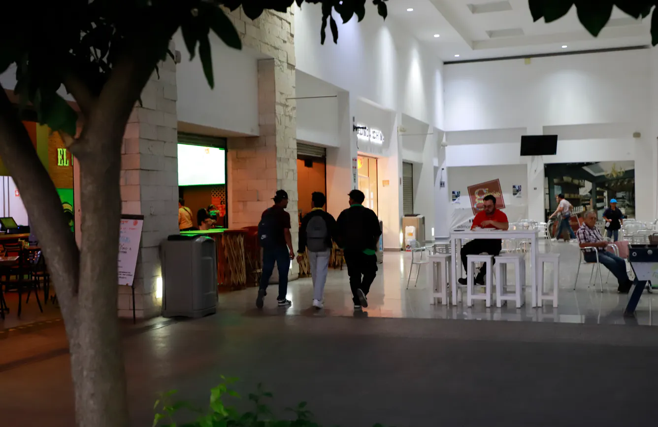 Local Comercial Spot2