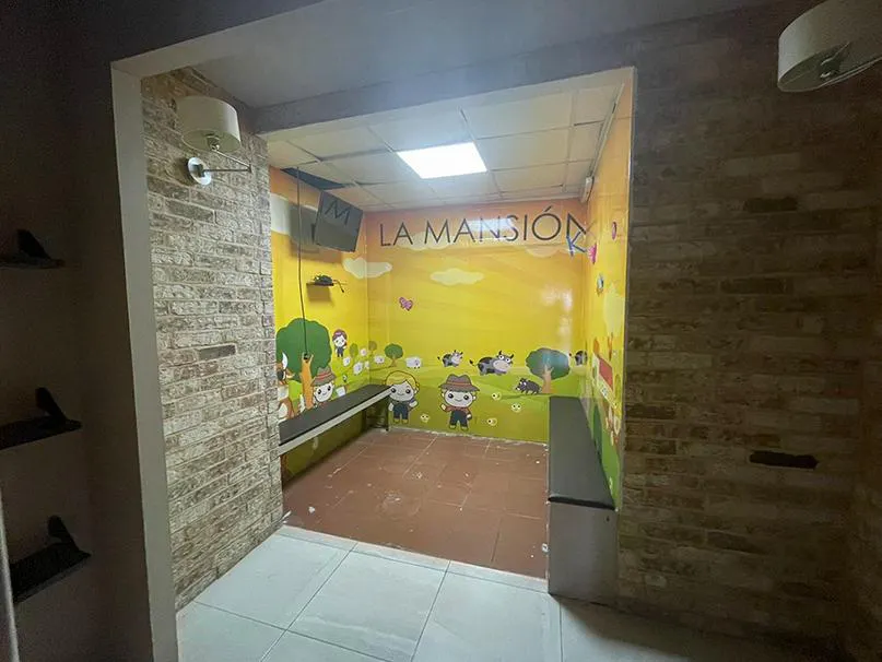 Local Comercial Spot2