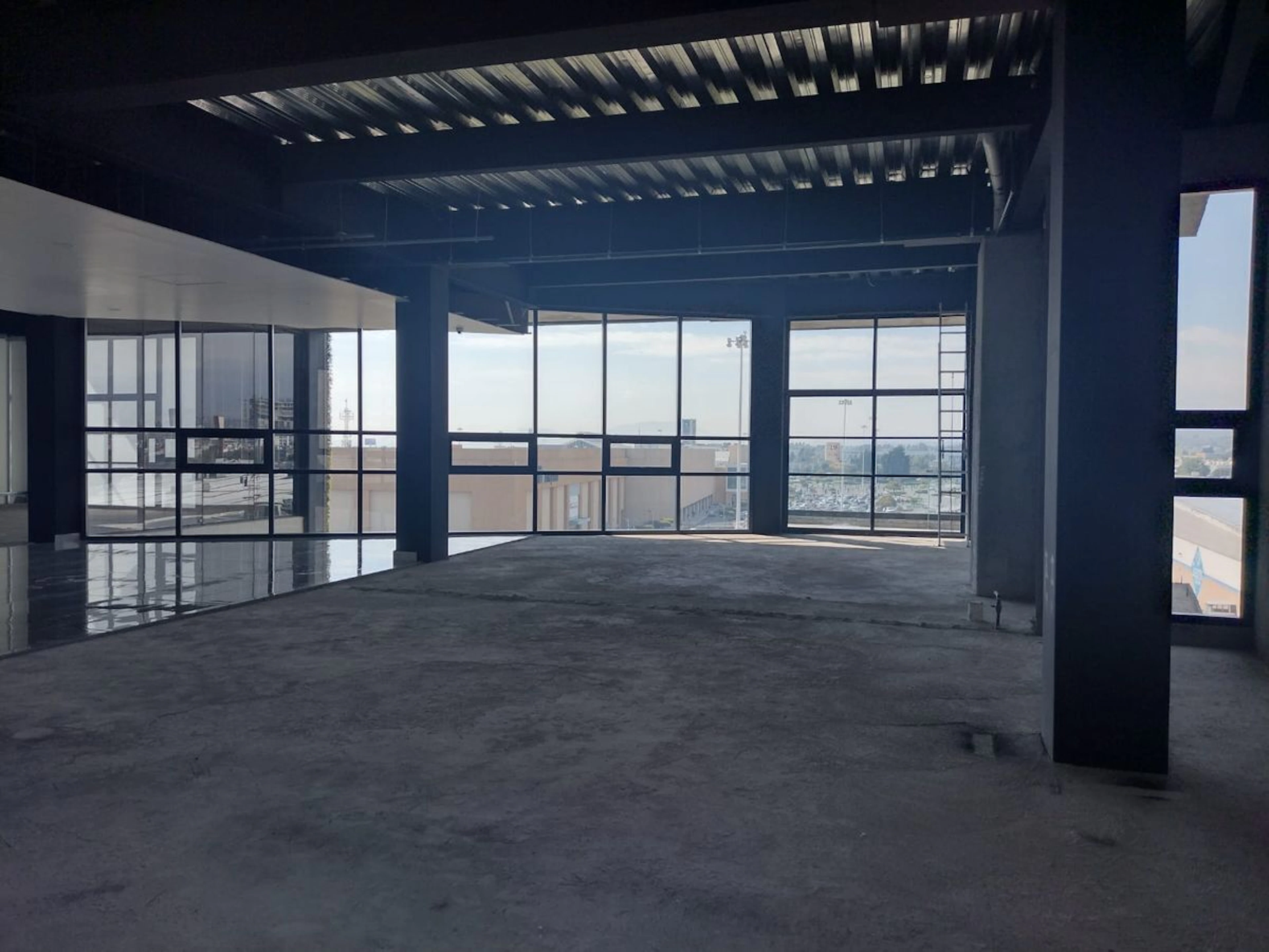 Local Comercial Spot2