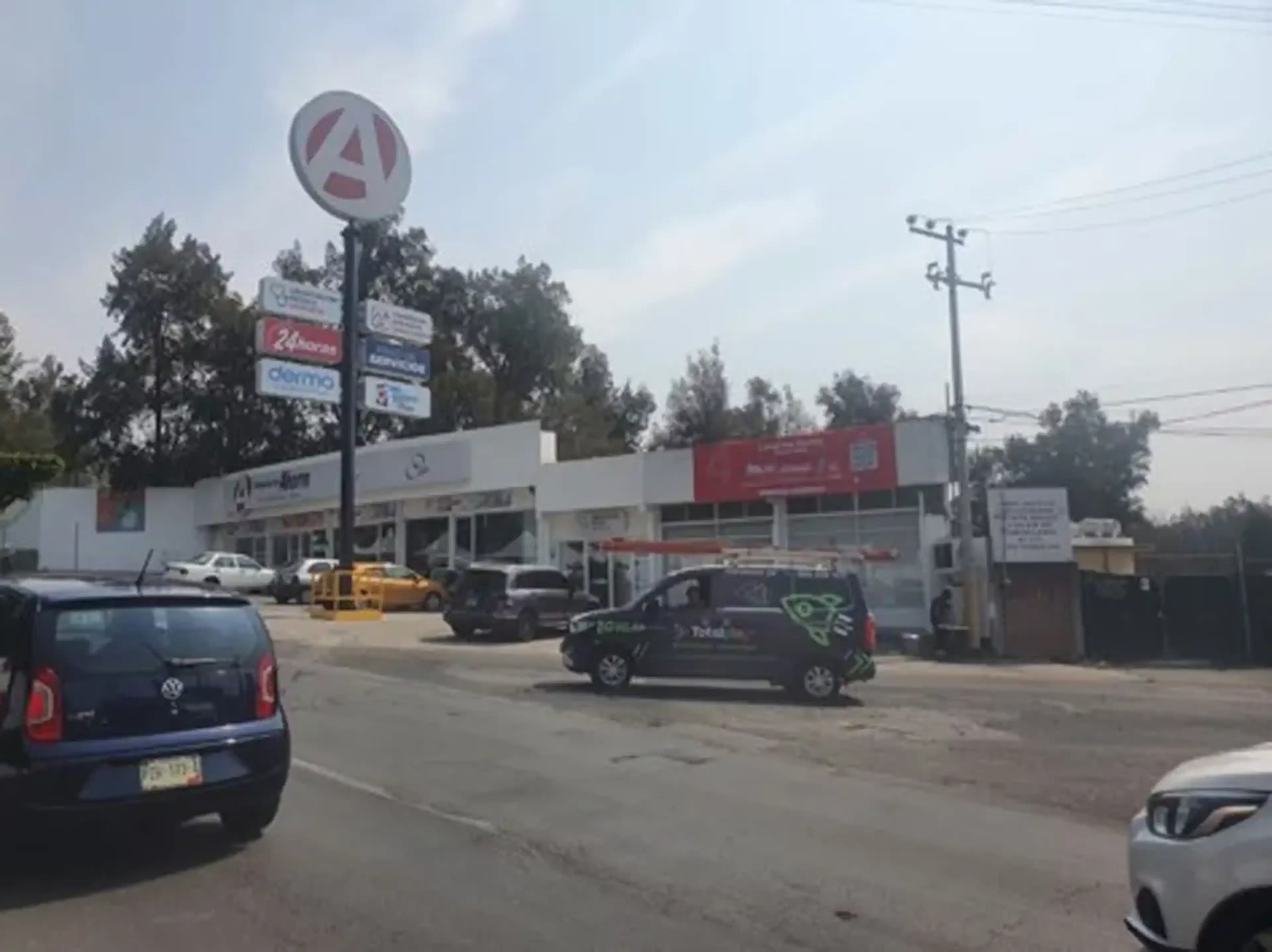 Av. Emiliano  Zapata 100