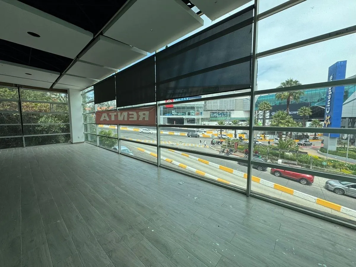 Local Comercial Spot2
