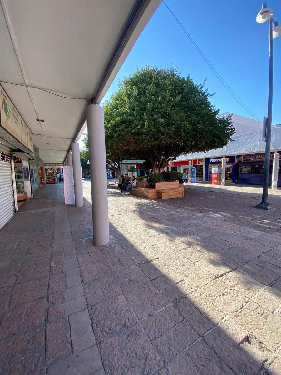 Local Comercial Spot2