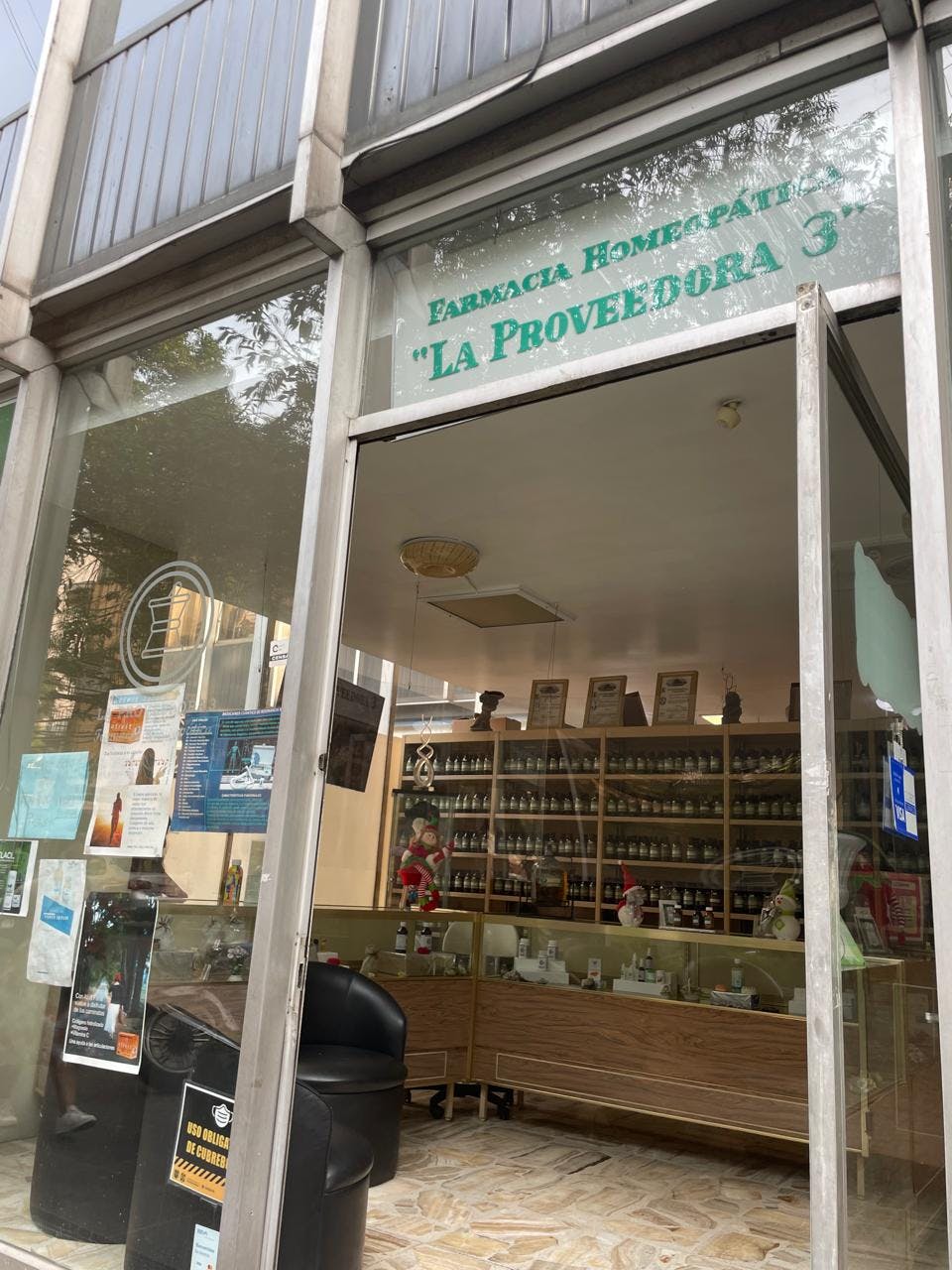 Local Comercial Spot2