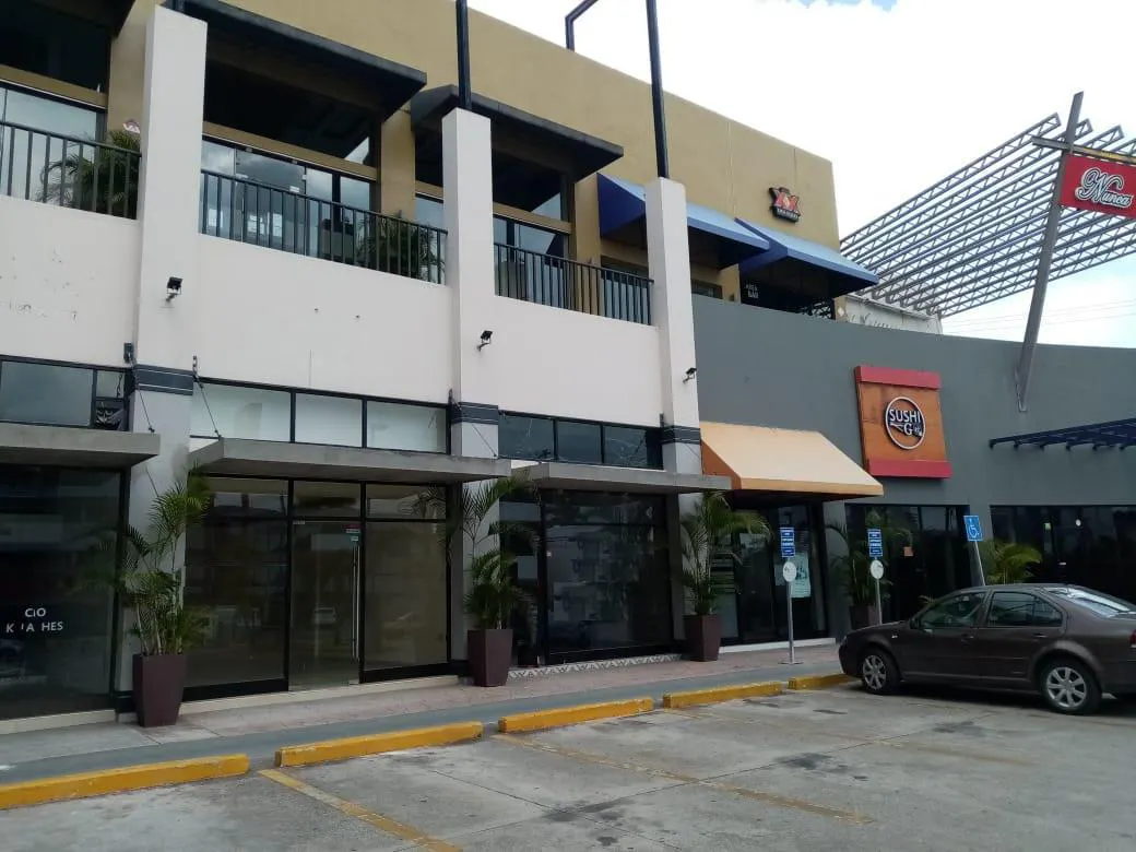 Local Comercial Spot2