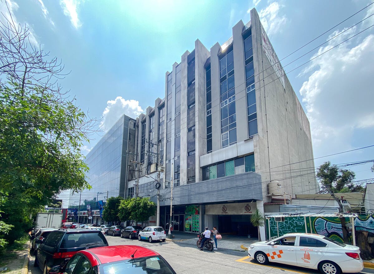 Local Comercial Spot2